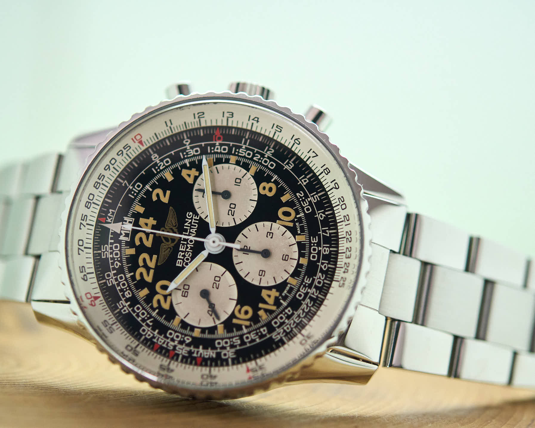 breitling cosmonaute a12019 1